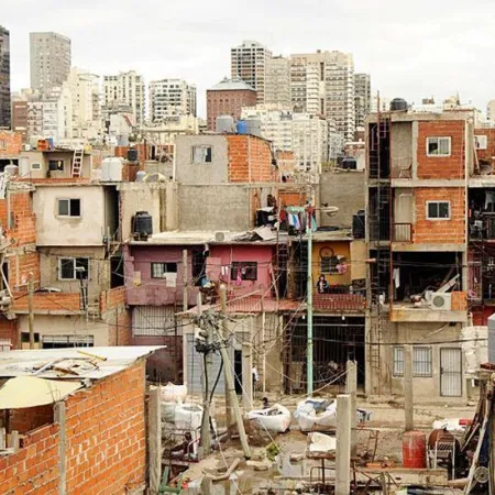 Hacinamiento y discapacidad: el problema que afecta a miles de familias en Argentina