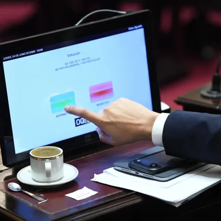 Ley de Tierras 2011: 1 vs. 62, quién fue el único senador que votó negativo