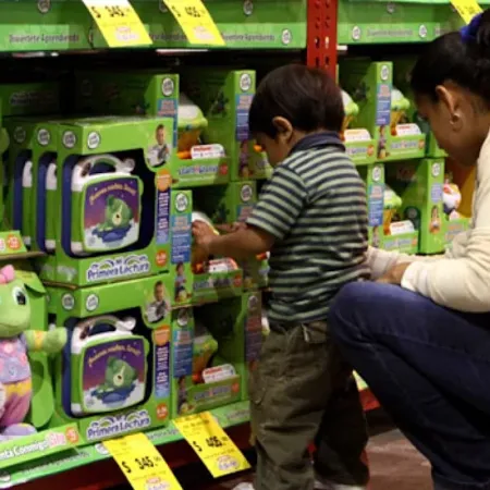 Día del Niño: qué descuentos y cuotas ofrecen los bancos para comprar regalos