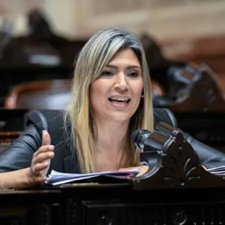 Nadia Márquez defendió la reforma sobre tierras y marcó posición por petróleo y litio