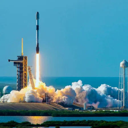 SpaceX acapara lanzamientos: sus rivales se quedan sin lugar en el espacio