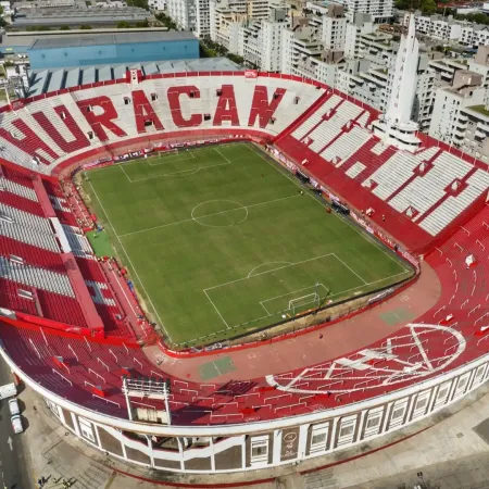 Boca y los socios: cómo es la compensación a los abonados por la mudanza a Huracán