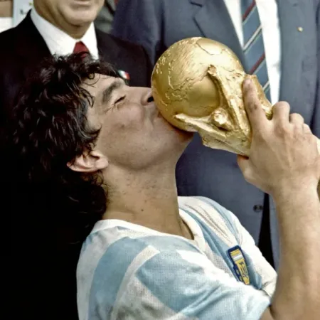 La pelota de Maradona del Mundial 86 sale a subasta en Estados Unidos: la cifra base