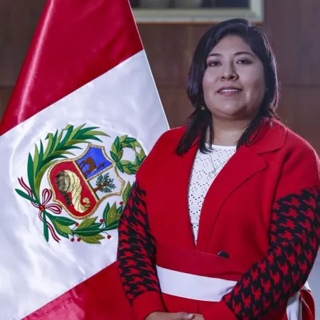 Fujimori dio salvoconducto a Betssy Chávez y reanudó relaciones con México