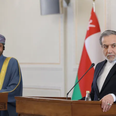 Irán y Omán ultiman una ruta en Ormuz, pero Teherán condiciona la apertura a EE.UU.