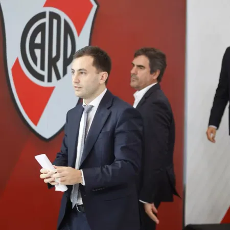 Stefano Di Carlo pidió tiempo, reconoció errores en River y apuntó contra AFA