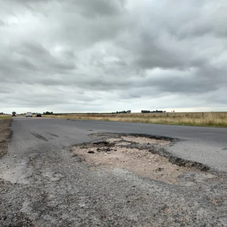 Grave denuncia contra el Gobierno por las rutas: apuntan a Caputo y Vialidad Nacional