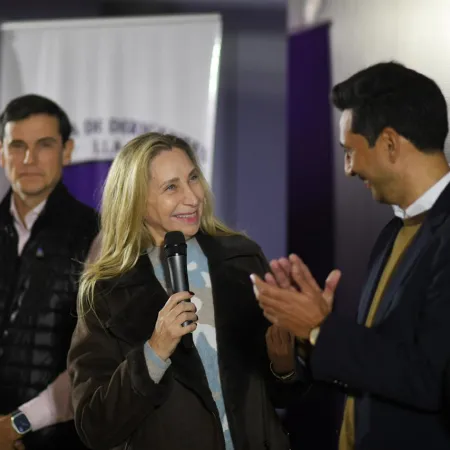 Karina Milei respondió por el dólar y volvió a poner al superávit como bandera