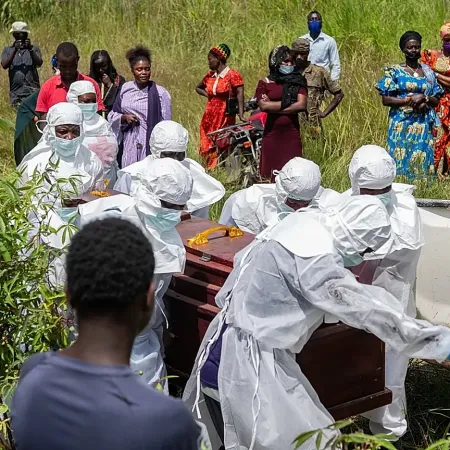 El Congo pide acceso especial a Ervebo y la OMS analiza el caso Bundibugyo