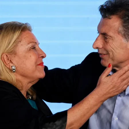 Carrió lanzó una explosiva acusación contra Macri por el nuevo acercamiento PRO-LLA