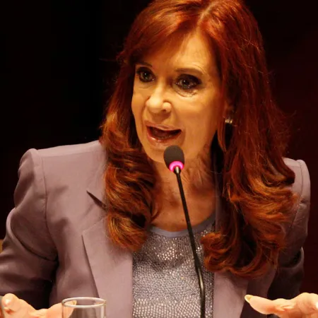 Furia de CFK y Aranguren rodeado: qué pasó el agitado 16 de agosto de 2016
