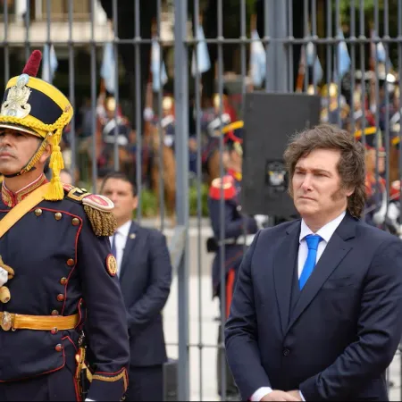 Milei encabezará en Retiro el acto por San Martín junto a Jorge Macri y Granaderos