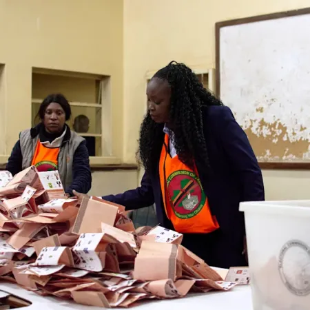 Zambia define su futuro entre el cobre y una elección bajo tensión