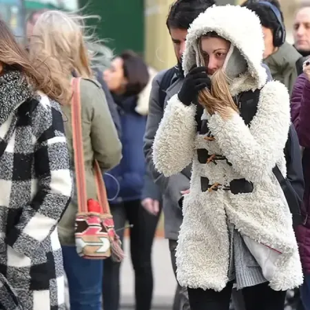 Vuelve el frío polar y las lluvias al AMBA: el pronóstico para esta semana
