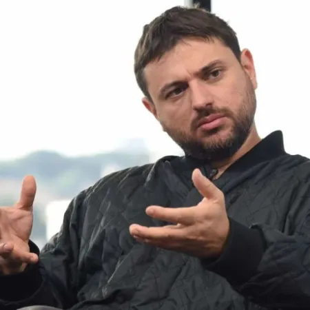 Un debate que mezcla Iglesia y política: qué dijo Grabois y cómo le respondió Santurio