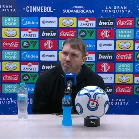Por qué Coudet insultó a Borré en pleno partido de River vs. Independiente Santa Fe