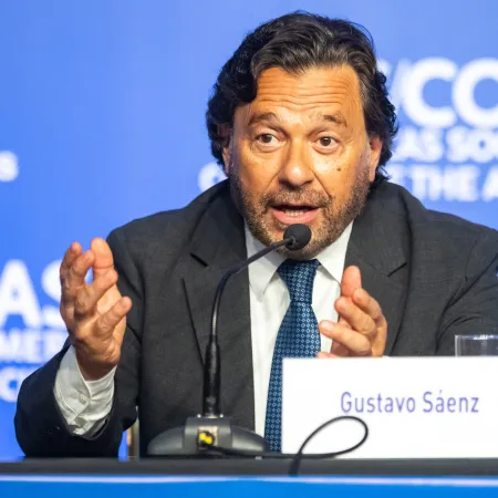 Sáenz lidera un reclamo histórico del Norte y acuerda con Nación nuevos subsidios a la luz