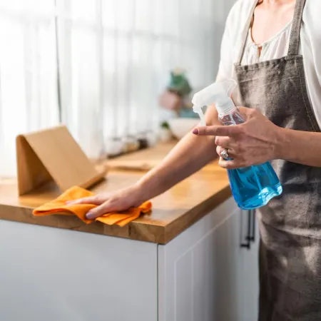 Casas particulares: cuánto aumentarán los salarios desde el mes próximo