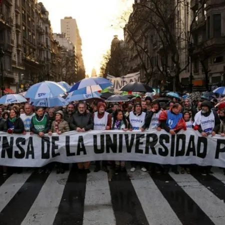 Paro universitario de 48 horas: el Gobierno incumple la Ley hace más de 300 días