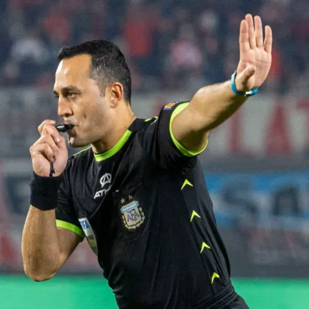 Farmear aura: cómo fue la broma que deja a Espinoza sin dirigir en la fecha 7