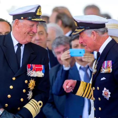 De Macron a Carlos III: líderes mundiales despiden a Harald V de Noruega