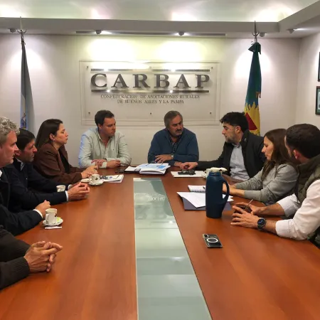 LLA y CARBAP armaron una mesa para llevar la agenda del campo a la Legislatura