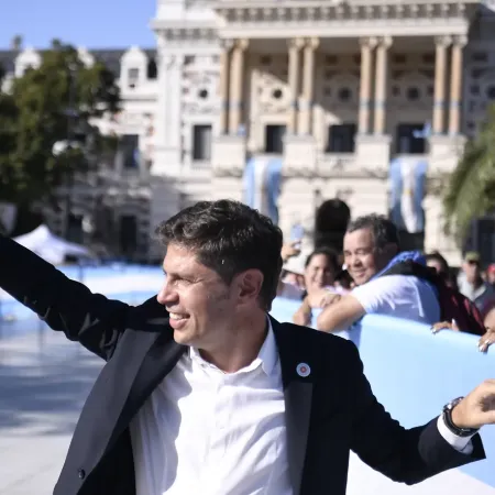 Movimiento Derecho al Futuro: Kicillof piensa en una alternativa nacional