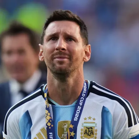 “Sos inmenso”: las sentidas reacciones de los famosos tras el anuncio de Messi