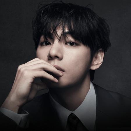 V de BTS confirmó pérdida auditiva durante la gira ARIRANG rumbo a Buenos Aires