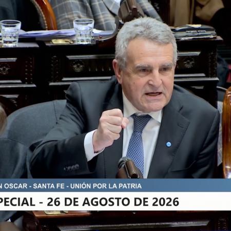 Rossi dijo que Milei es el villano de Súper Hijitus y cruzaron a CFK: "Cachavacha"