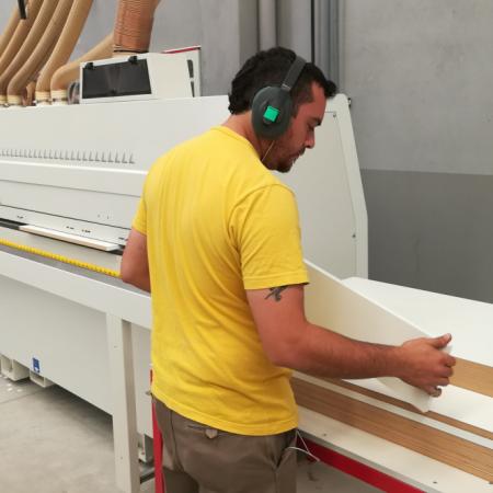 La industria maderera perdió empleo y advierte por la falta de trabajadores especializados