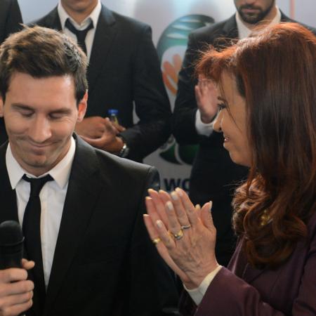 Messi: el día que Cristina Kirchner lo consoló tras un golpazo y dejó una promesa