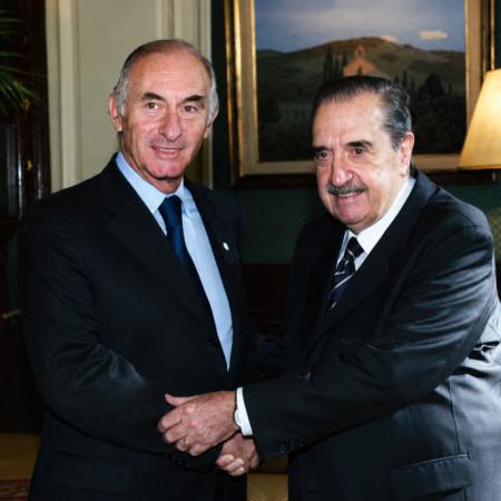 El día que Alfonsín amenazó con dejar la política: qué le llevó De la Rúa