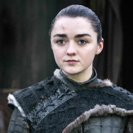 Maisie Williams, de Game of Thrones, pagó por un hechizo y contó qué pasó después