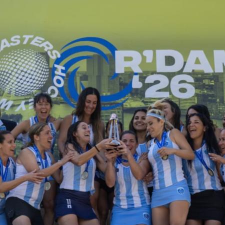Doble oro en hockey femenino: las selecciones +40 y +50 se consagraron campeonas del mundo