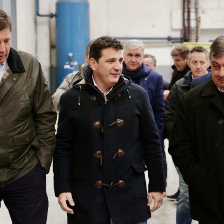Marinucci recorrió la fábrica de colectivos: qué líneas del AMBA ya tienen 0 km