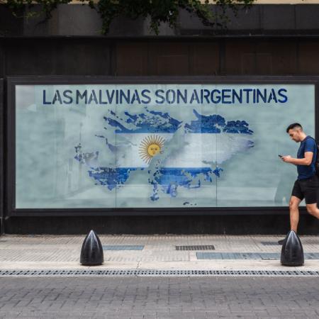 104 firmas por Malvinas en Diputados: qué quieren en aulas, IA y pasaportes