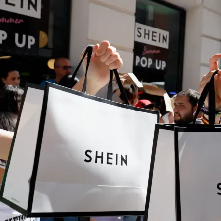 Un país europeo va contra Shein y Temu: cuánto deberán pagar por vender ropa ultrabarata