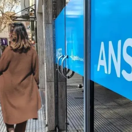Septiembre con aumento en la AUH y asignaciones: los nuevos montos que ya rigen