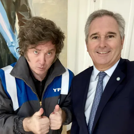 El as de Malvinas, la interna peronista y ¿un conejo en la galera?