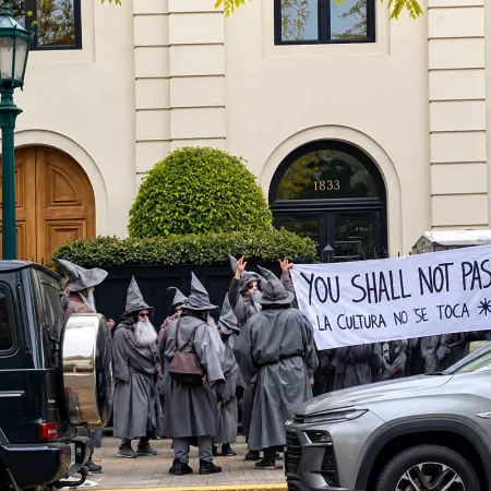 Neoludismo y Generación Z: la rebelión contra las redes que también llegó al país