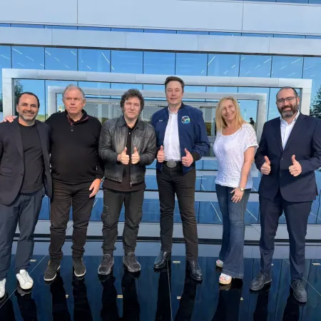 Tesla volvió a la agenda de Milei: la apuesta que el Gobierno intenta destrabar
