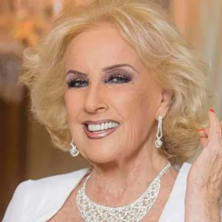 Qué le pasa a Mirtha Legrand: Marcela Tinayre rompió el silencio sobre su internación
