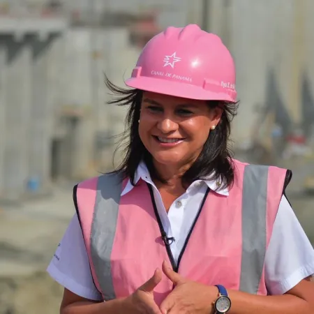 Ilya Espino asume el Canal de Panamá: cuatro proyectos medirán su gestión