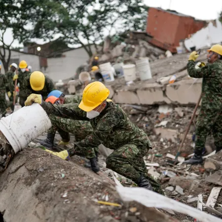 Cali inicia demoliciones: el María Mercedes Lloreda se desmonta sin explosivos