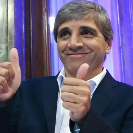 Caputo volvió a mendigar los dólares del colchón: ¿única solución bajo la manga?