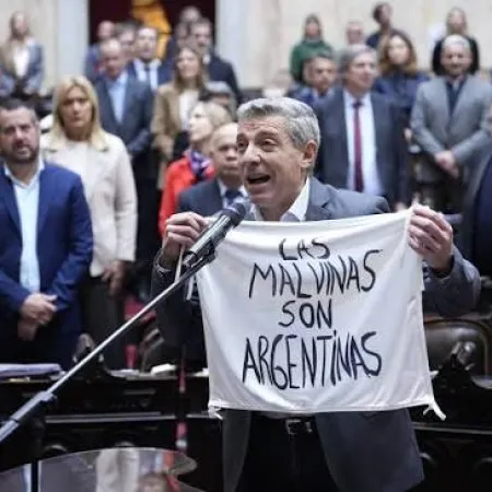 Giordano pidió prorrogar la emergencia en discapacidad y cruzó a Milei