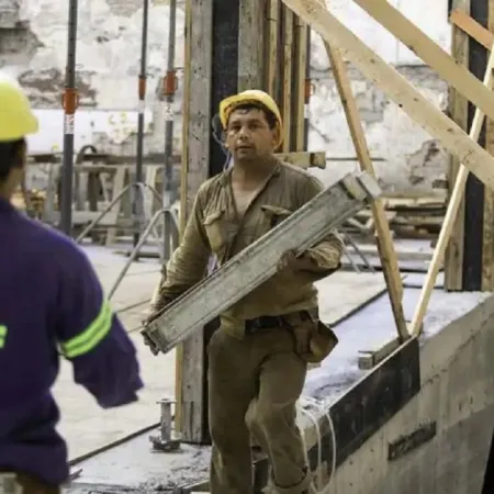 La construcción con freno de mano: ¿por qué el sector no logra revertir la baja?