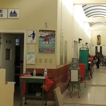 Perú lleva el deterioro hospitalario al Senado: Salud deberá responder el 15
