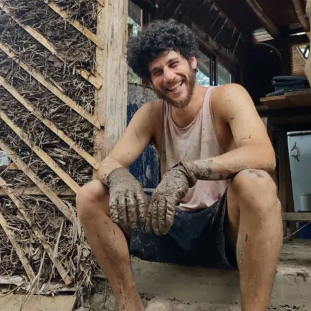 Julián Weich cruzó a su hijo en vivo y le preguntó de qué vive: “Yo no te paso un mango”